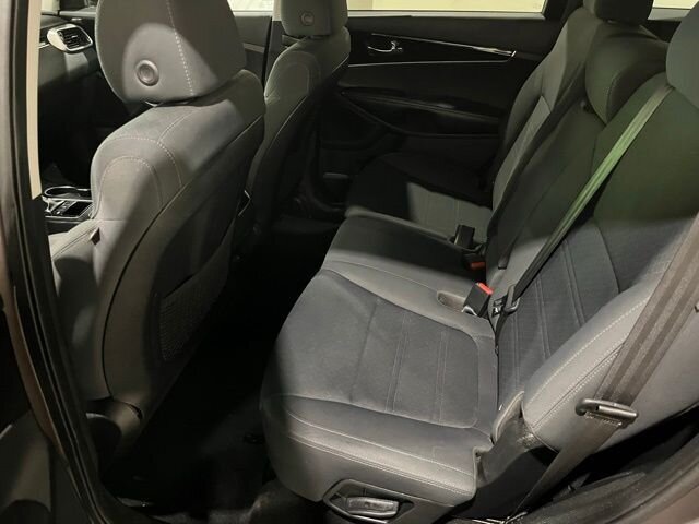 
 2019 Kia Sorento LX full									