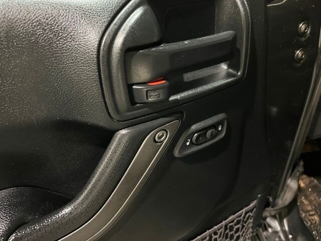 
 2017 Jeep Wrangler Unlimited Sport full									