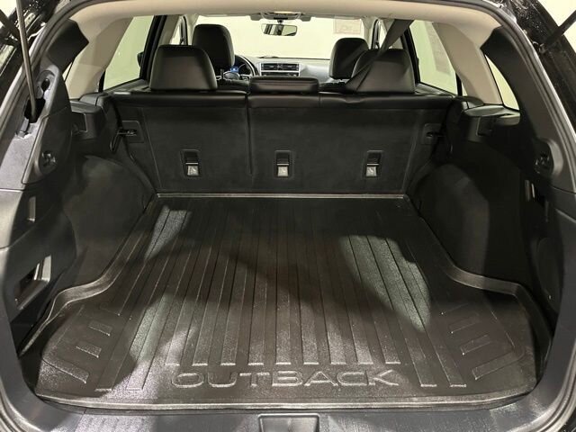 
 2018 Subaru Outback 2.5i Limited full									