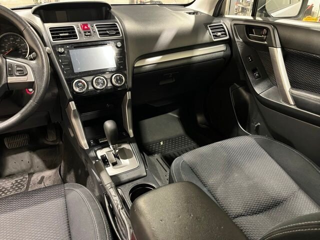 
 2018 Subaru Forester 2.5i Premium full									