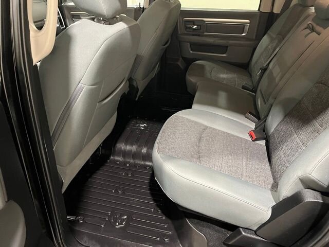 
 2017 RAM 1500 Big Horn full									