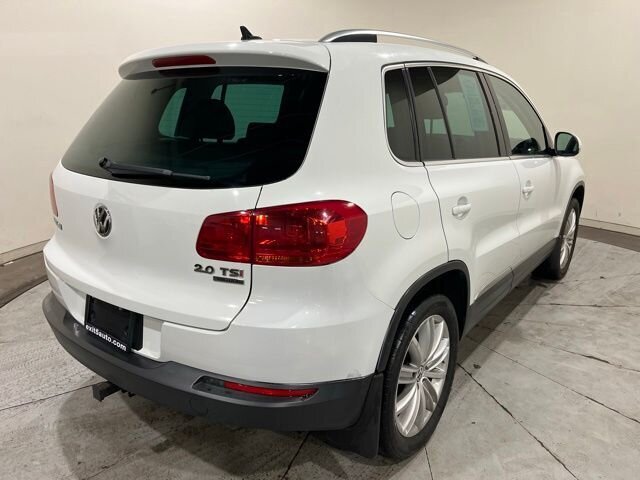 
 2014 Volkswagen Tiguan SEL 4Motion full									