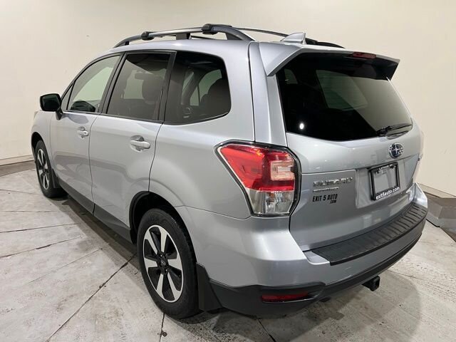 
 2018 Subaru Forester 2.5i Premium full									