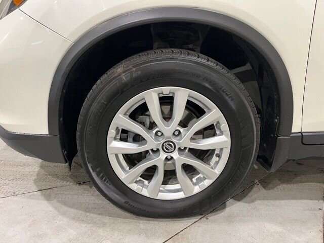 
 2019 Nissan Rogue SV full									