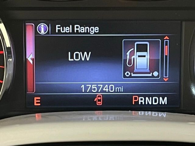 
 2015 GMC Sierra 1500 SLT full									