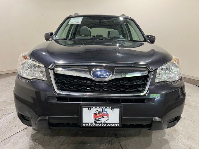 
 2016 Subaru Forester 2.5i Premium full									