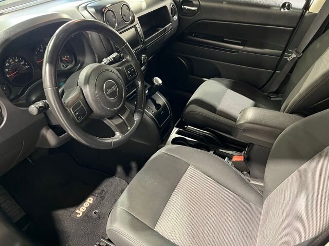 
 2012 Jeep Patriot Latitude full									