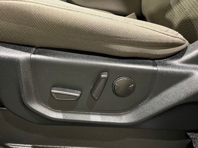 
 2020 Ford F-150 XLT full									