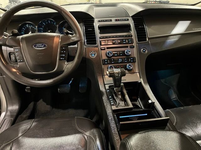 
 2012 Ford Taurus SEL full									