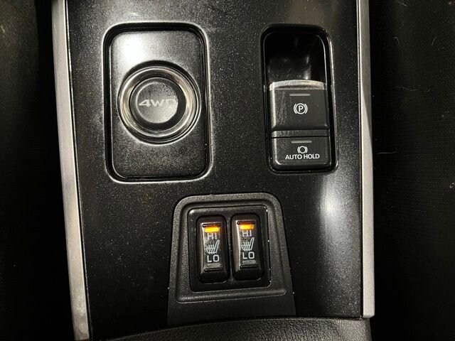 
 2019 Mitsubishi Outlander ES full									