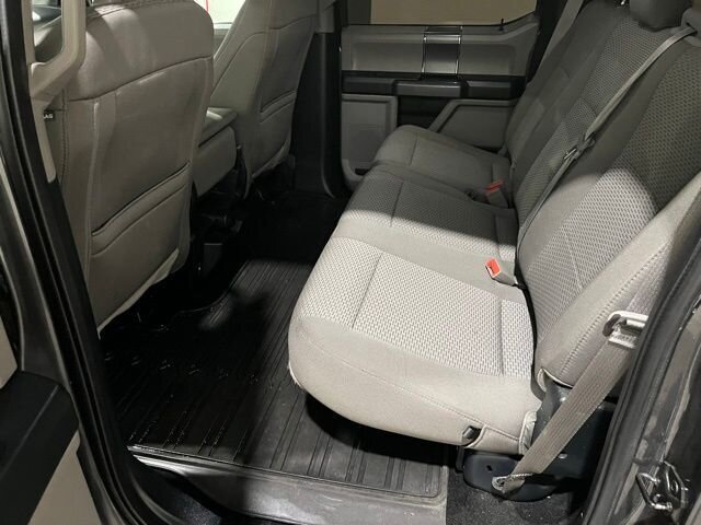 
 2020 Ford F-150 XLT full									
