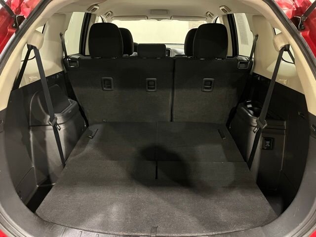 
 2019 Mitsubishi Outlander ES full									