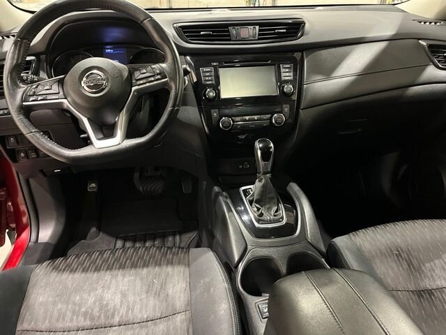 
 2018 Nissan Rogue SV full									