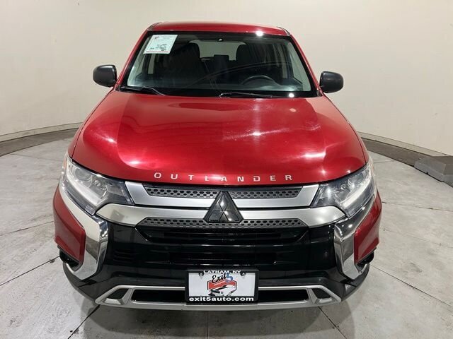 
 2019 Mitsubishi Outlander ES full									