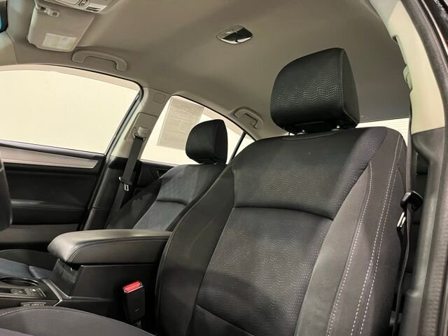 
 2016 Subaru Legacy 2.5i Premium full									