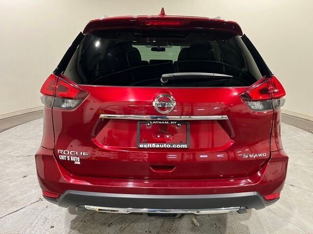 
 2018 Nissan Rogue SV full									