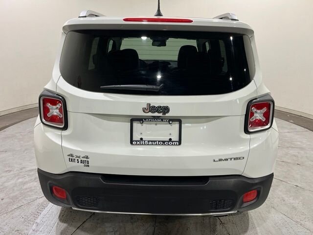
 2016 Jeep Renegade Limited full									