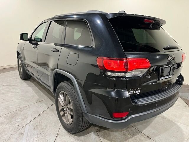 
 2016 Jeep Grand Cherokee Laredo full									