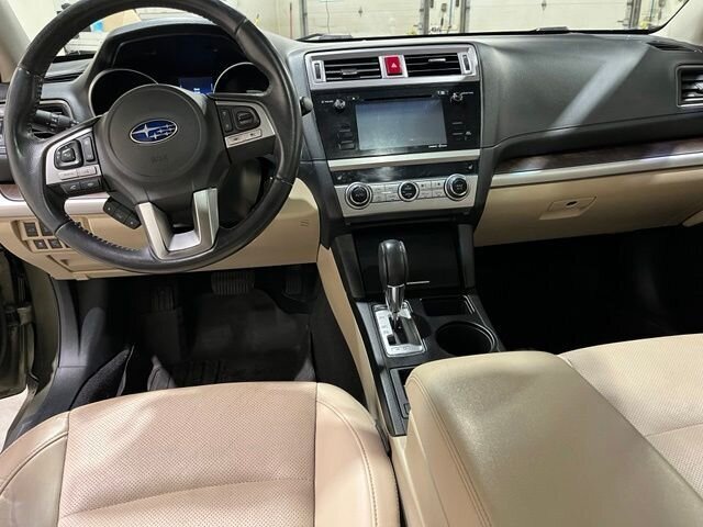 
 2017 Subaru Outback 2.5i Limited full									