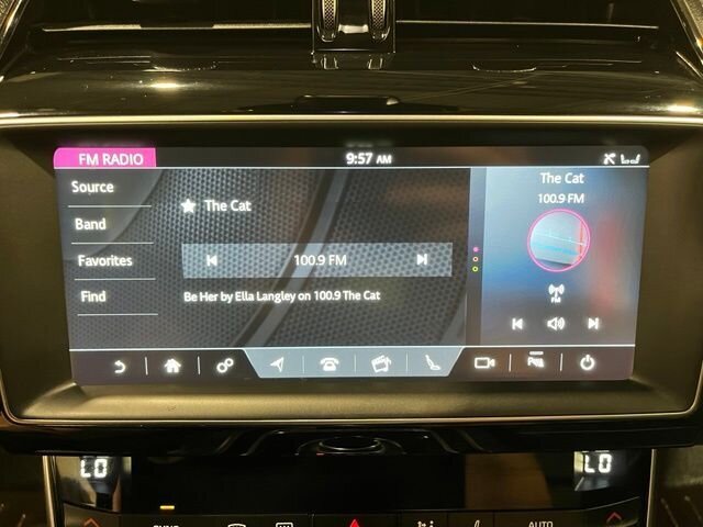
 2019 Jaguar XE 25t Premium full									