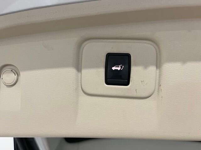 
 2017 Nissan Murano Platinum full									