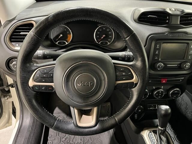 
 2016 Jeep Renegade Limited full									
