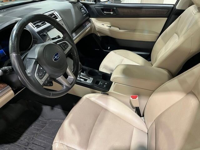 
 2017 Subaru Outback 2.5i Limited full									