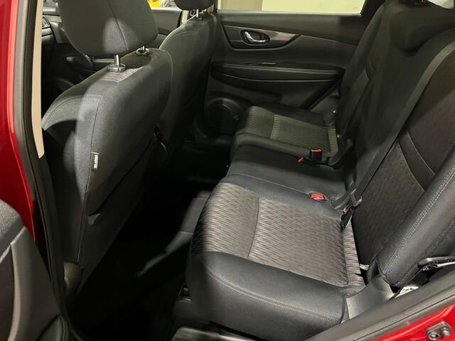 
 2018 Nissan Rogue SV full									