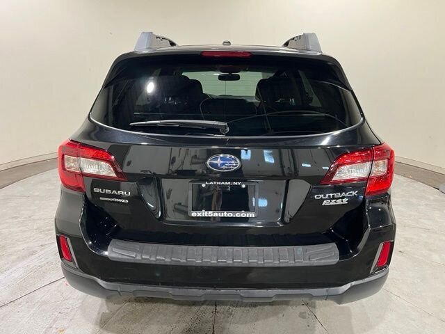 
 2015 Subaru Outback 2.5i Premium full									