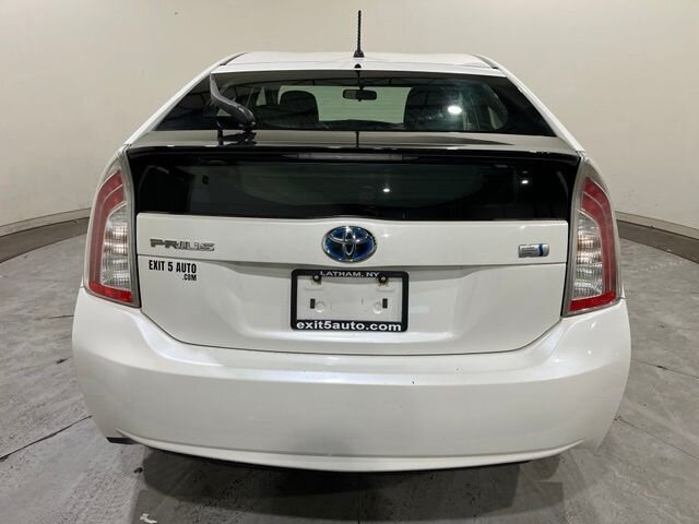 
 2013 Toyota Prius Two full									