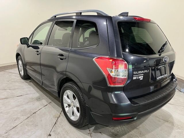 
 2016 Subaru Forester 2.5i Premium full									