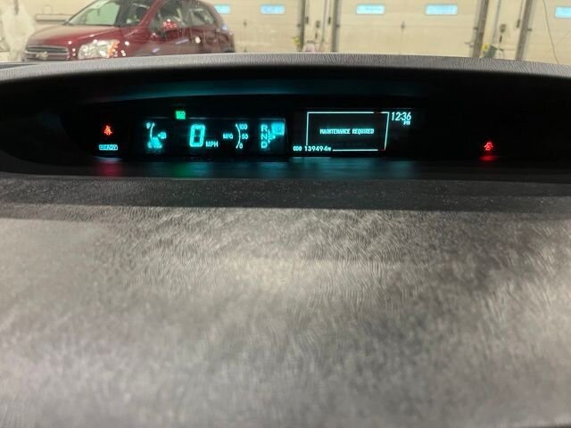 
 2013 Toyota Prius Two full									