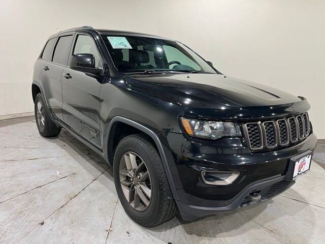 
 2016 Jeep Grand Cherokee Laredo full									