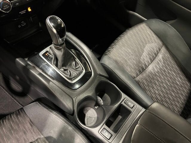 
 2018 Nissan Rogue SV full									