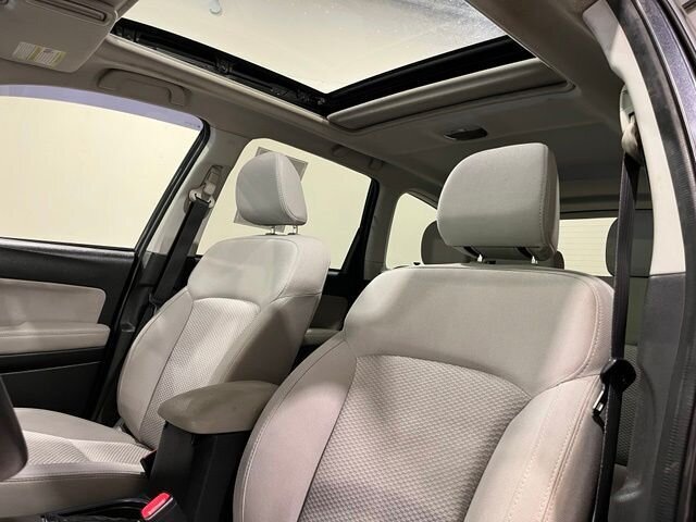 
 2016 Subaru Forester 2.5i Premium full									