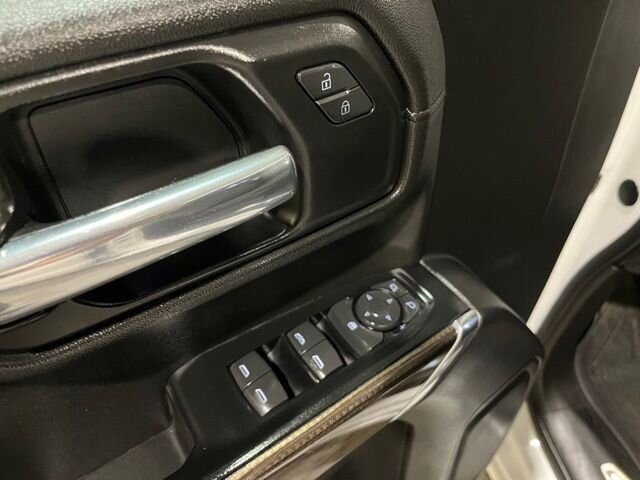 
 2019 Chevrolet Silverado 1500 RST full									