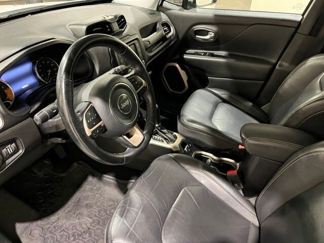 
 2016 Jeep Renegade Limited full									