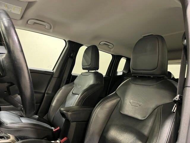 
 2016 Jeep Renegade Limited full									