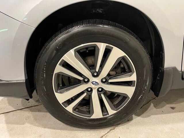 
 2018 Subaru Outback 2.5i Limited full									