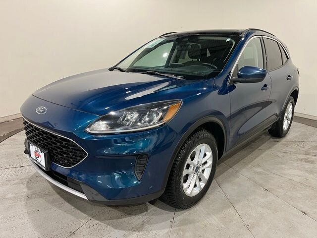 
 2020 Ford Escape SE full									
