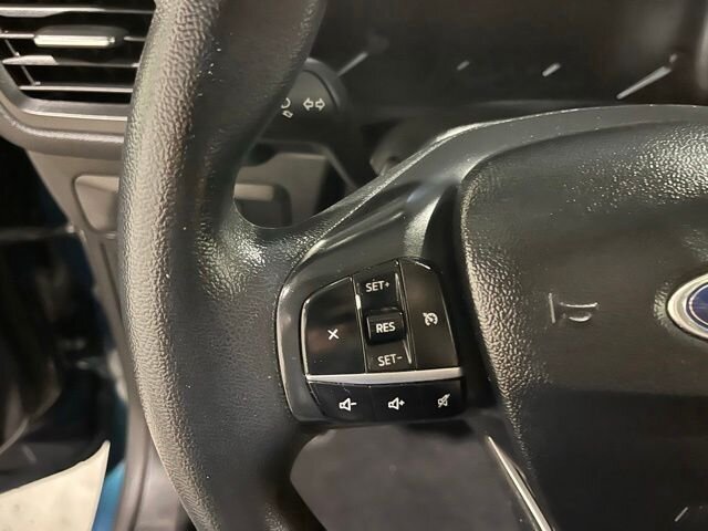 
 2020 Ford Escape SE full									