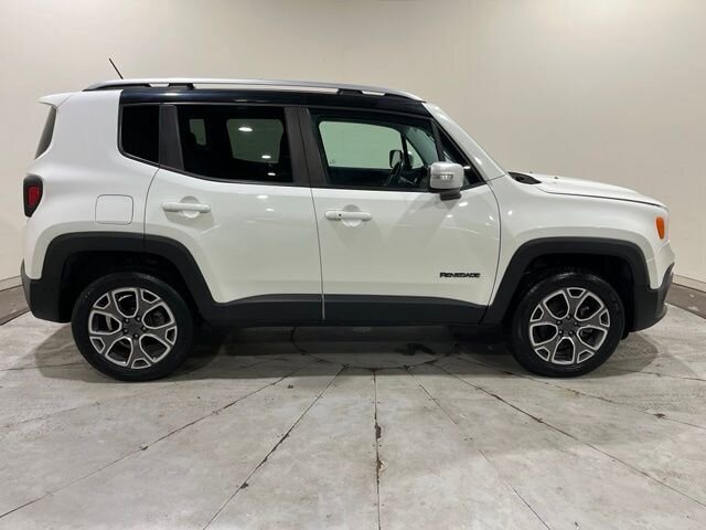 
 2016 Jeep Renegade Limited full									