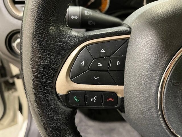 
 2016 Jeep Renegade Limited full									