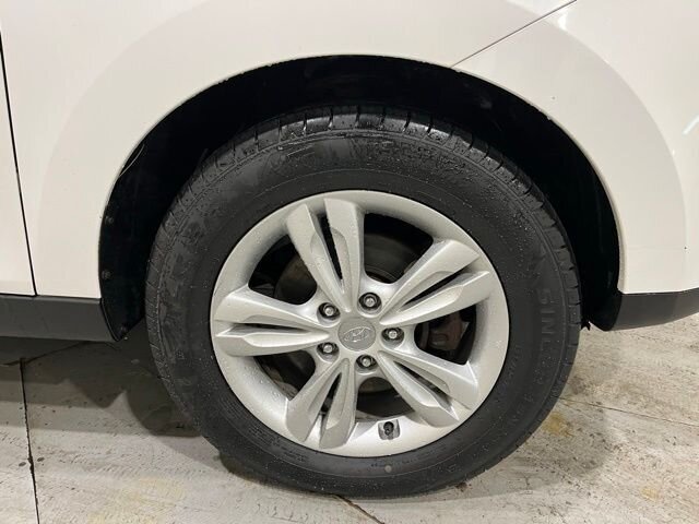 
 2013 Hyundai TUCSON GLS full									