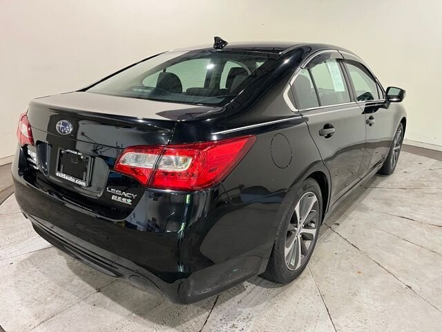 
 2016 Subaru Legacy 2.5i Premium full									