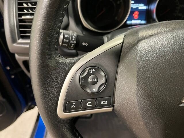
 2015 Mitsubishi Outlander Sport ES full									