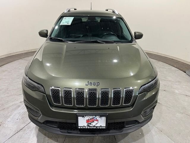 
 2019 Jeep Cherokee Latitude Plus full									