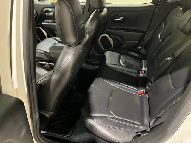 
 2016 Jeep Renegade Limited full									