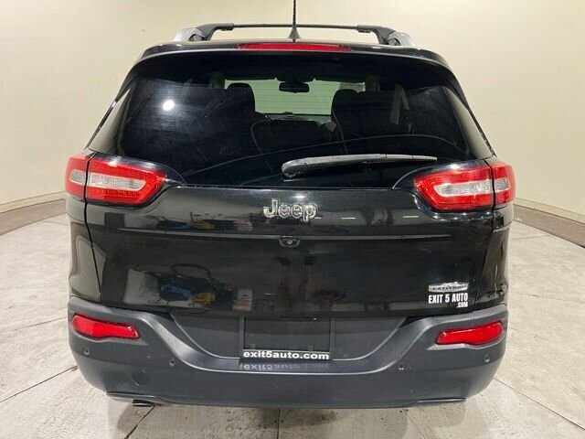 
 2016 Jeep Cherokee Latitude full									