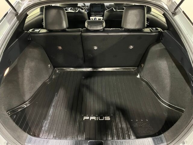 
 2016 Toyota Prius Four full									
